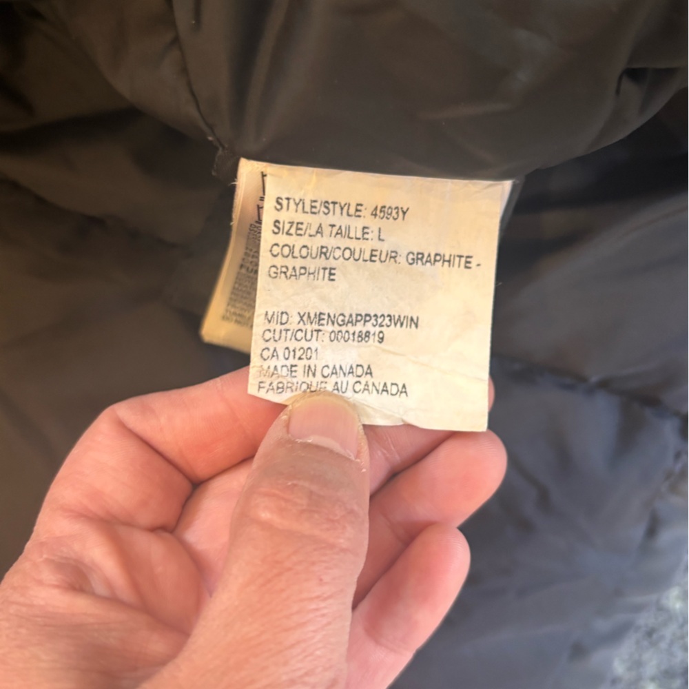 Canada Goose Youth Britannia Parka in dark gray size Large 14-16 - Picture 8 of 11